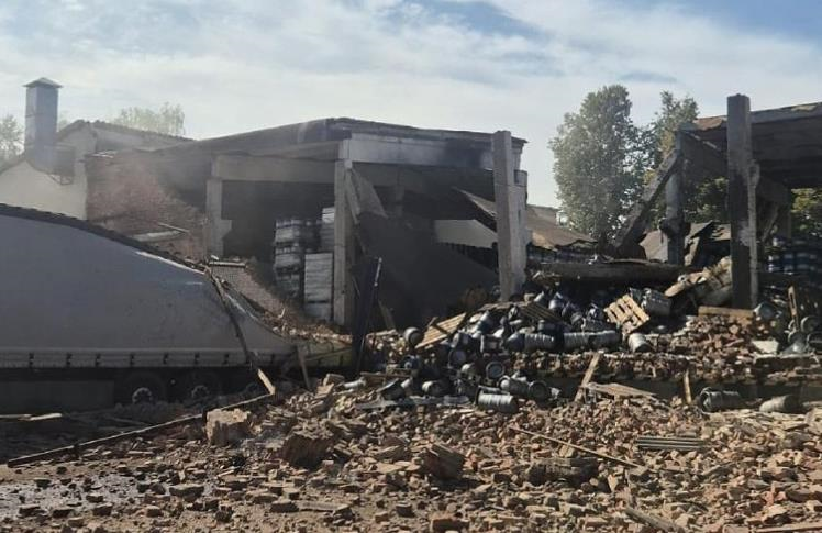 Фото для новини:Удари по Чернігівщині: згоріла церква, є постраждалі