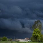 Фото для новини:Україну накриють грози: ДСНС оголосила попередження