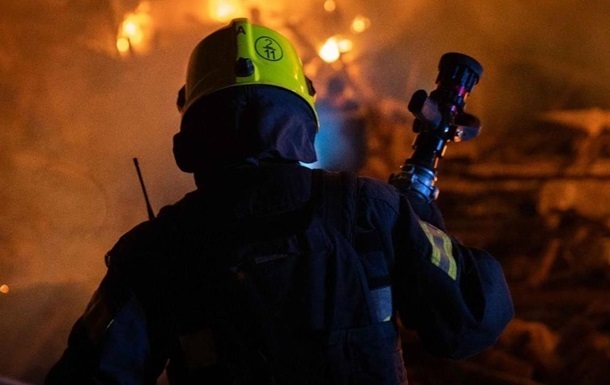Фото для новини:В одній з громад Полтавщині внаслідок нічної атаки знищені всі АЗС