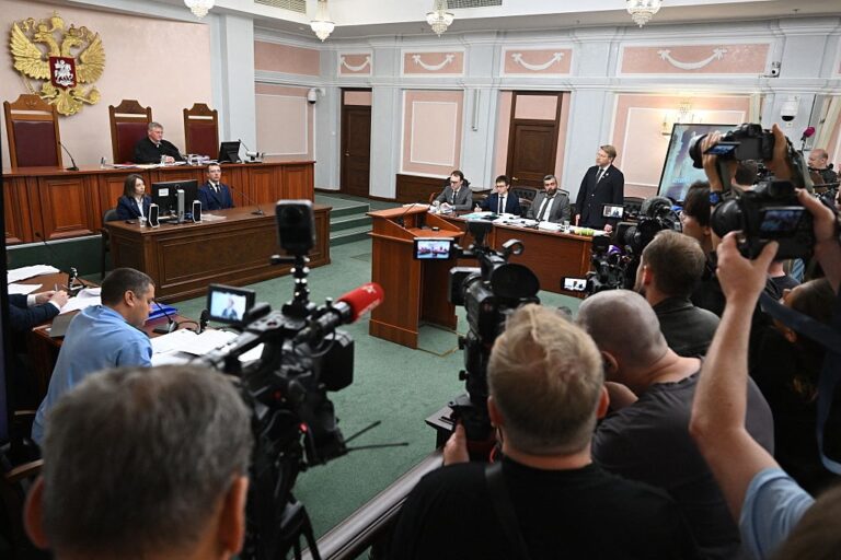 Фото для новини:В Росії зняли єдину антивоєнну партію з виборів
