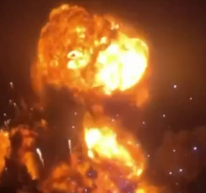 Фото для новини:Вибухи під Києвом: з’явилися нові відео