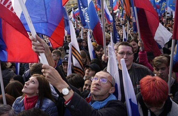 Фото для новини:Віра росіян у майбутнє країни впала до рівнів початку 1990-х