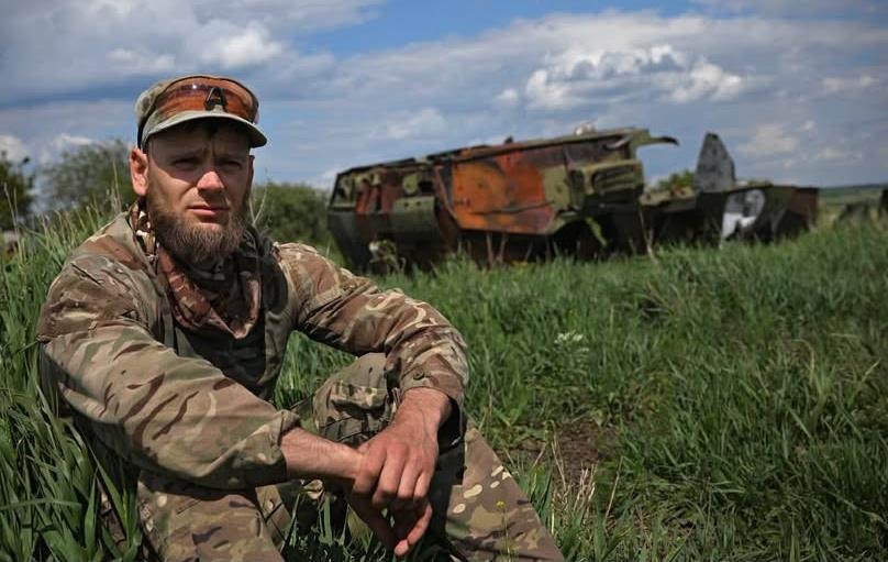 Фото для новини:Вивозив тіла полеглих: загинув керівник пошукового загону Олексій Юков