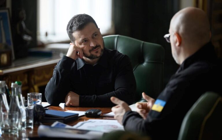 Фото для новини:Зеленський заслухав доповідь щодо енергосистеми